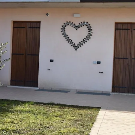 Cosy In D'ezzelino 45 M² With Garden View Apartamento